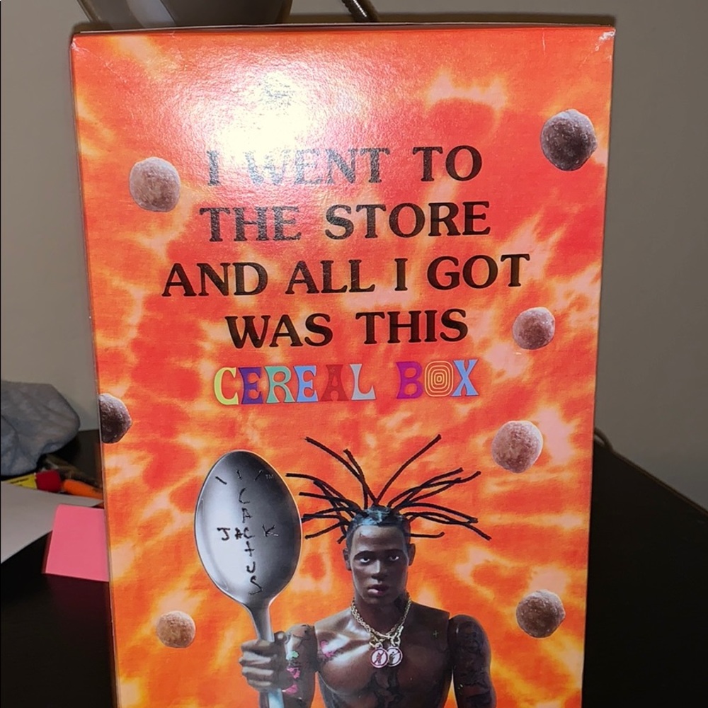 Travis Scott Reese’s puffs - Picture 3 of 4